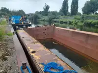 Sà lan để bán