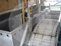Tàu kéo lưới ngang để bán