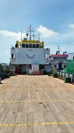 Tàu đổ bộ, chở hàng để bán