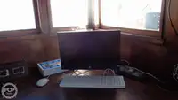 Tàu kéo lưới để bán