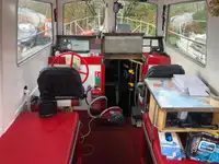 Tàu dẫn đường để bán