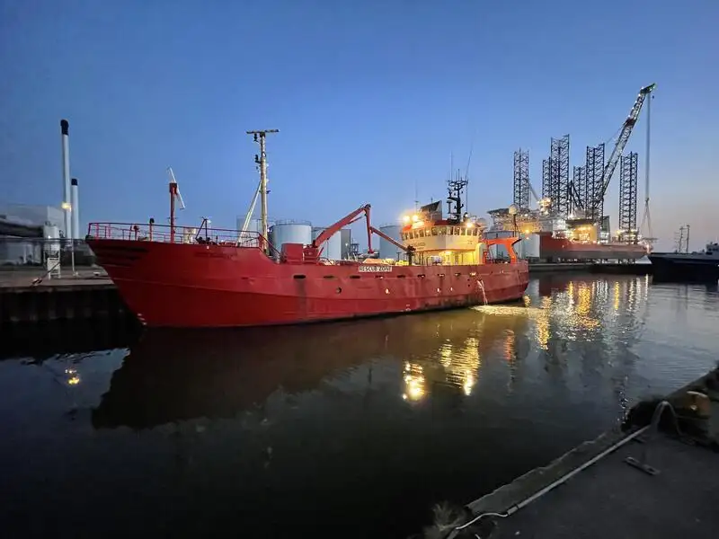 Tàu cung cấp nhanh (FSV) để bán