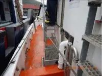 Tàu kéo lưới để bán
