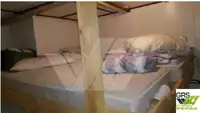 Tàu làm việc để bán