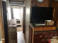 Tàu kéo lưới để bán