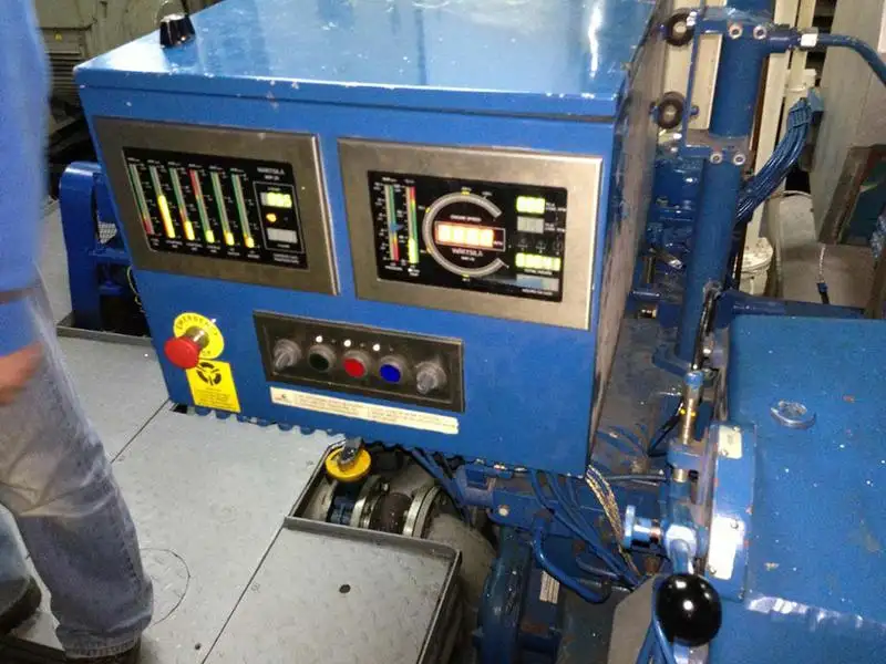 Tàu kéo để bán