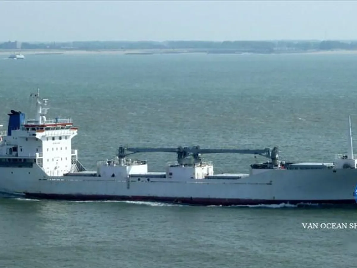 Tàu lạnh để bán