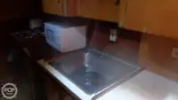 Tàu kéo lưới để bán