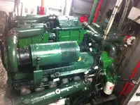 Tàu chở thủy thủ đoàn để bán