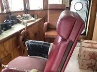 Tàu kéo lưới để bán
