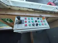 Tàu kéo để bán