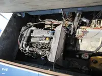 Tàu chở khách và hàng hóa để bán