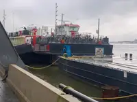 Tàu phà rao bán