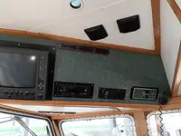 Tàu kéo lưới để bán