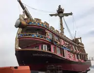 Tàu nhà hàng để bán