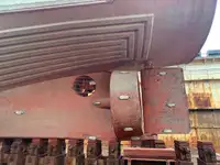 Tàu kéo lưới để bán