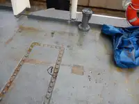Tàu làm việc để bán