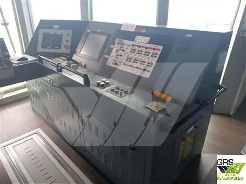 Tàu kéo để bán