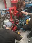 Tàu chở thủy thủ đoàn để bán