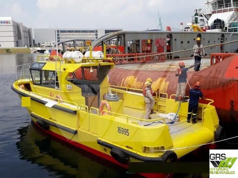 Tàu làm việc để bán