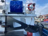 Tàu kéo để bán