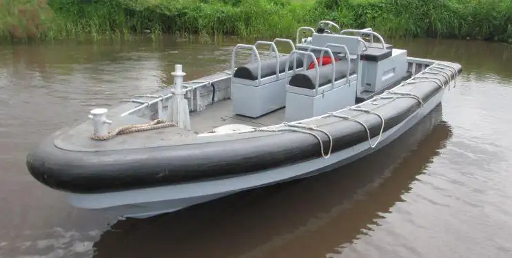 Thuyền phao cứng để bán