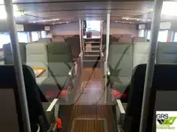 Tàu du lịch để bán