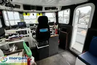 Tàu làm việc để bán