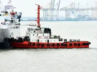 Tàu kéo để bán
