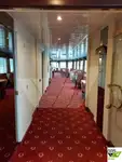 Sà lan chở người để bán