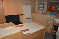 Tàu kéo để bán
