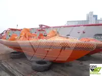 Tàu làm việc để bán