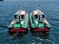 Tàu dẫn đường để bán