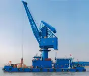 Tàu container rao bán