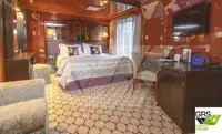 Tàu du lịch để bán