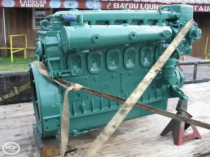 Tàu hỗ trợ lặn để bán