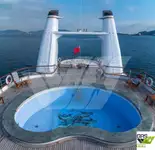 Tàu du lịch để bán