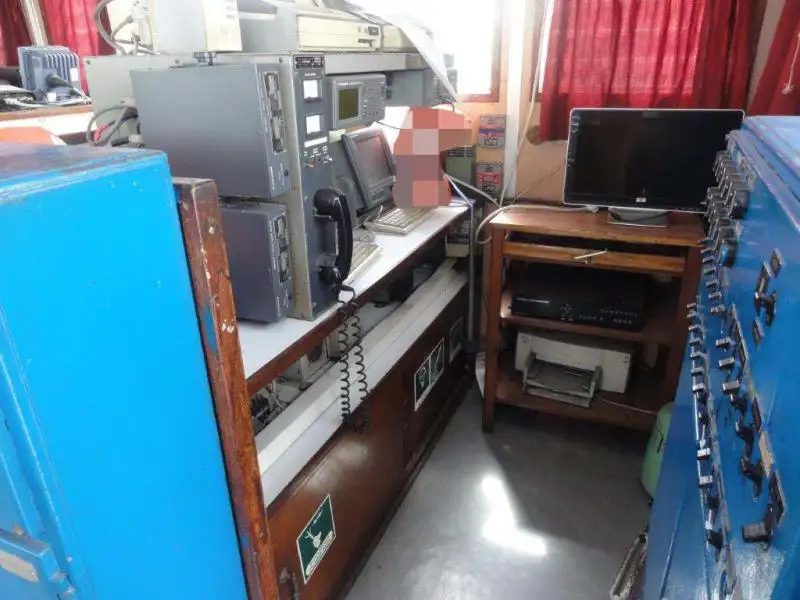 Tàu kéo để bán