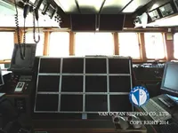 Tàu kéo lưới để bán