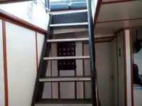 Tàu kéo để bán