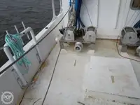 Tàu kéo lưới để bán