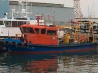 Thuyền làm việc rao bán