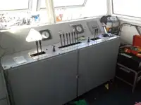 Sà lan để bán