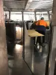 Tàu làm việc để bán