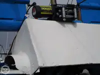 Tàu kéo lưới để bán