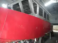 Tàu làm việc để bán