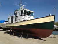 Tàu kéo để bán