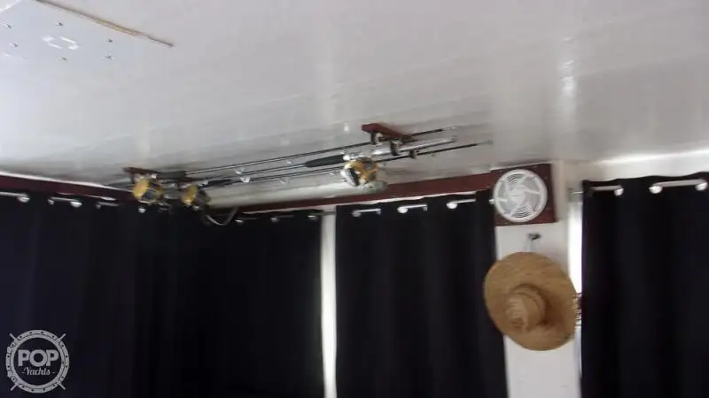 Tàu hỗ trợ lặn để bán