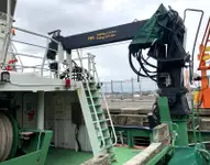 Tàu kéo để bán
