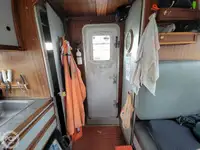 Thuyền cứu sinh để bán